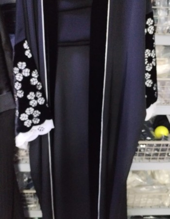 مشلح كريب مغسول اسود بشريط وكم قطيفه