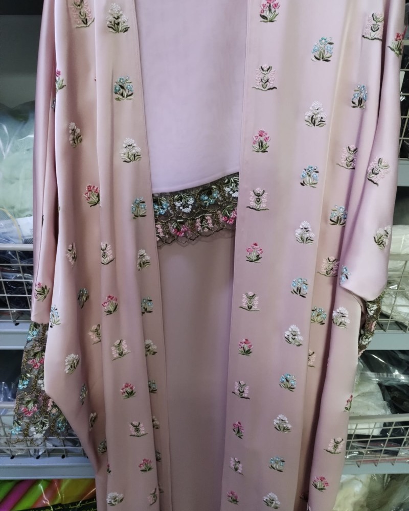 مشلح دبل ستان وردي مطرز ورود