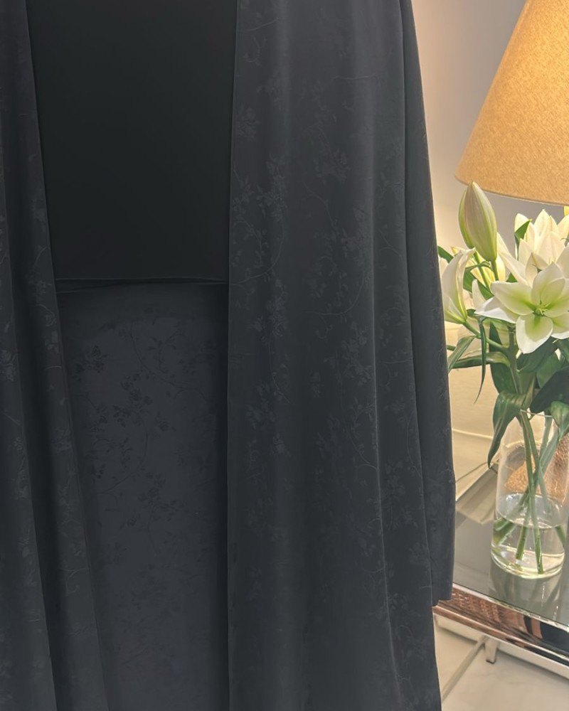 مشلح حرير جاكار ناعم اسود