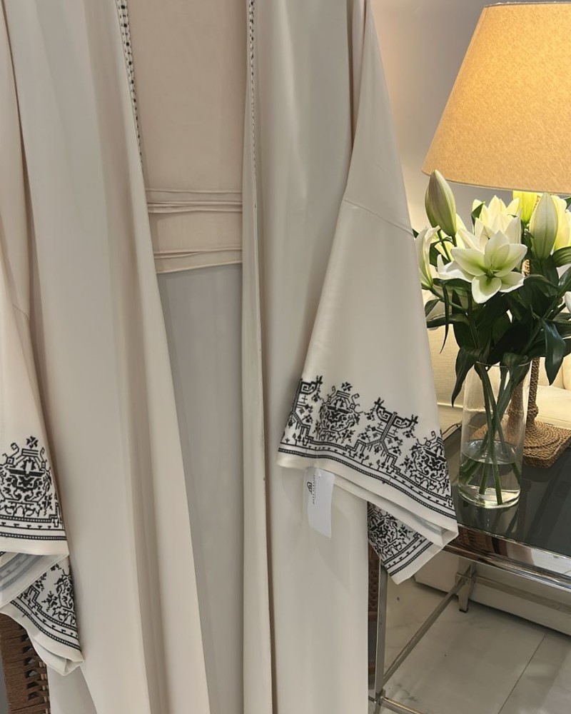 مشلح كيمونو سكري تطريز اسود 3450