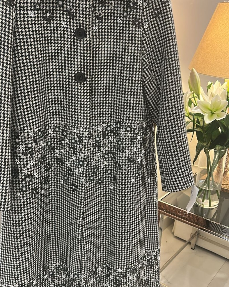 جاكيت تويت اسود