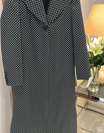 جاكيت اسود منقط