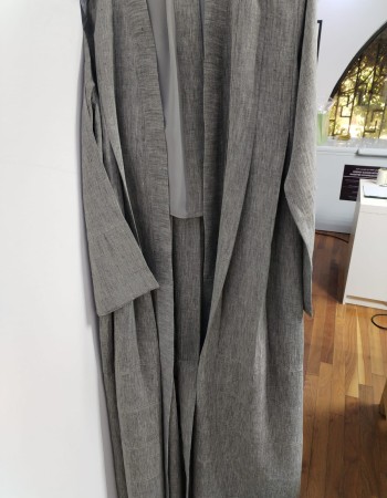 عبايه لنن رمادي