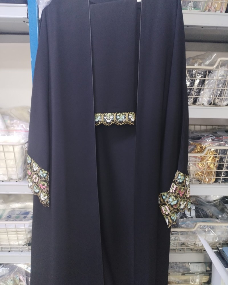 مشلح حرير اسود اعجوبتي ـ كم كلفه 3 خط