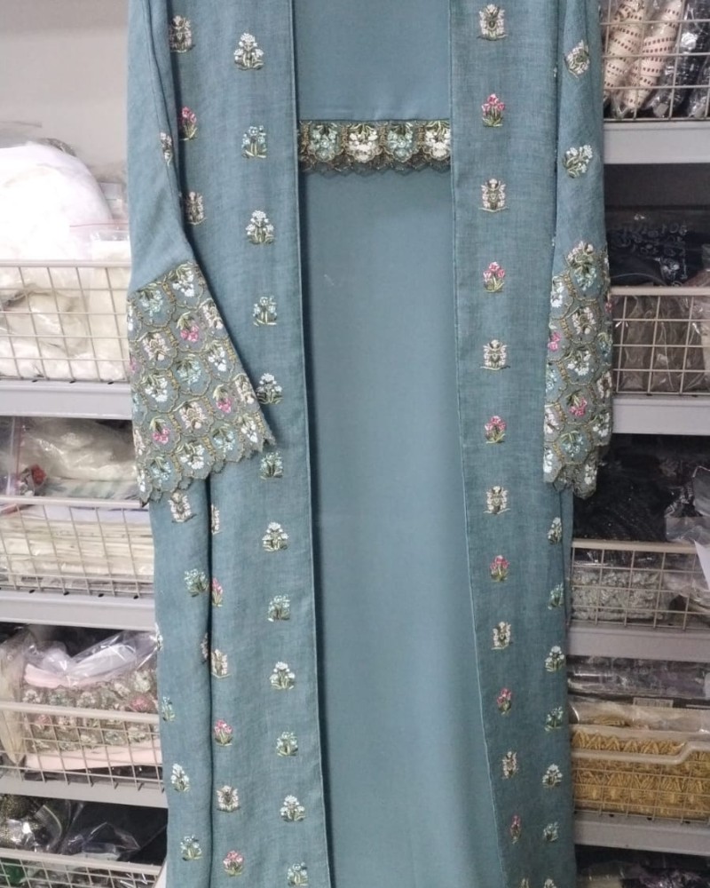 مشلح لنن مطرز ورود ـ لون تيفاني