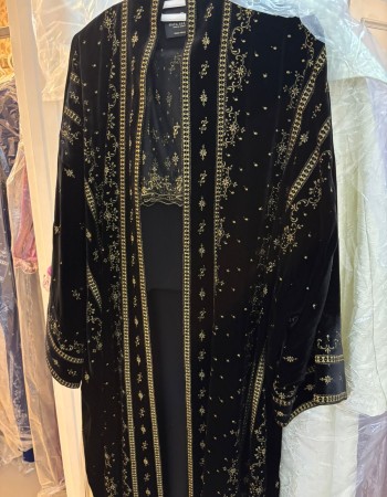 مشلح مخمل اسود مظرز ذهبي