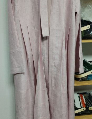 عبايه لنن بينك كسرات