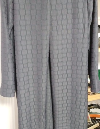 عبايه جاكار مربعات لون فيراني