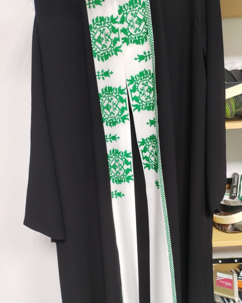 عبايه تطريز ديوك علي اللفه