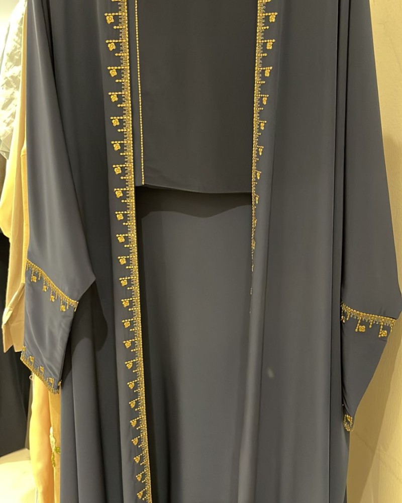 مشلح حرير كحلي تطريز بيانو ذهبي