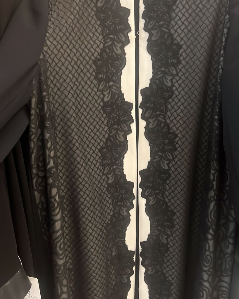 جاكيت كريب فرنسي اسود دانيل من الامام ابيض واسود