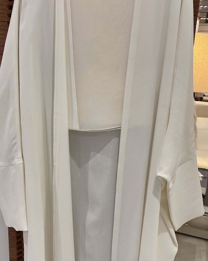 مشلح حرير مغسول ابيض