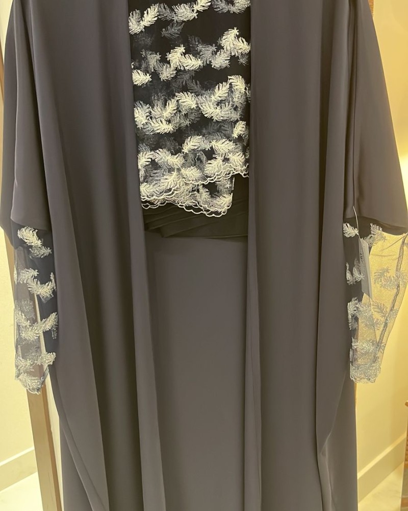 مشلح حرير دبل ستان كحلي اكمام تل ورق شجر فضي