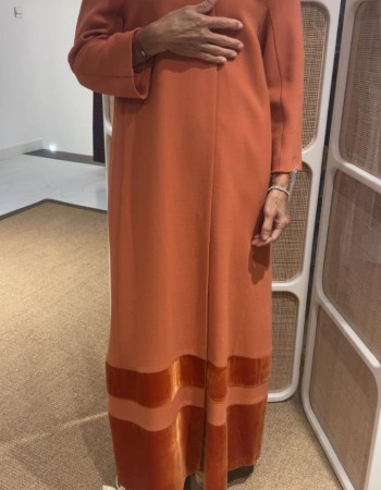 جاكيت كريب فرنسي اورنج مع خطين مخمل من تحت