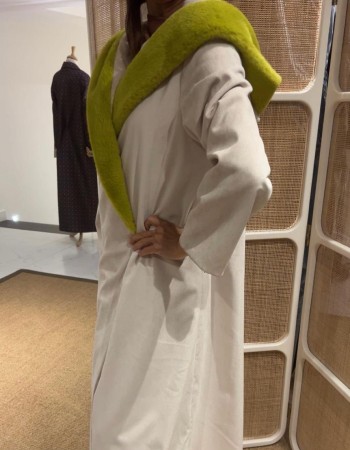 جاكيت  شموا سكري مع هودي مبطن فرو جملي