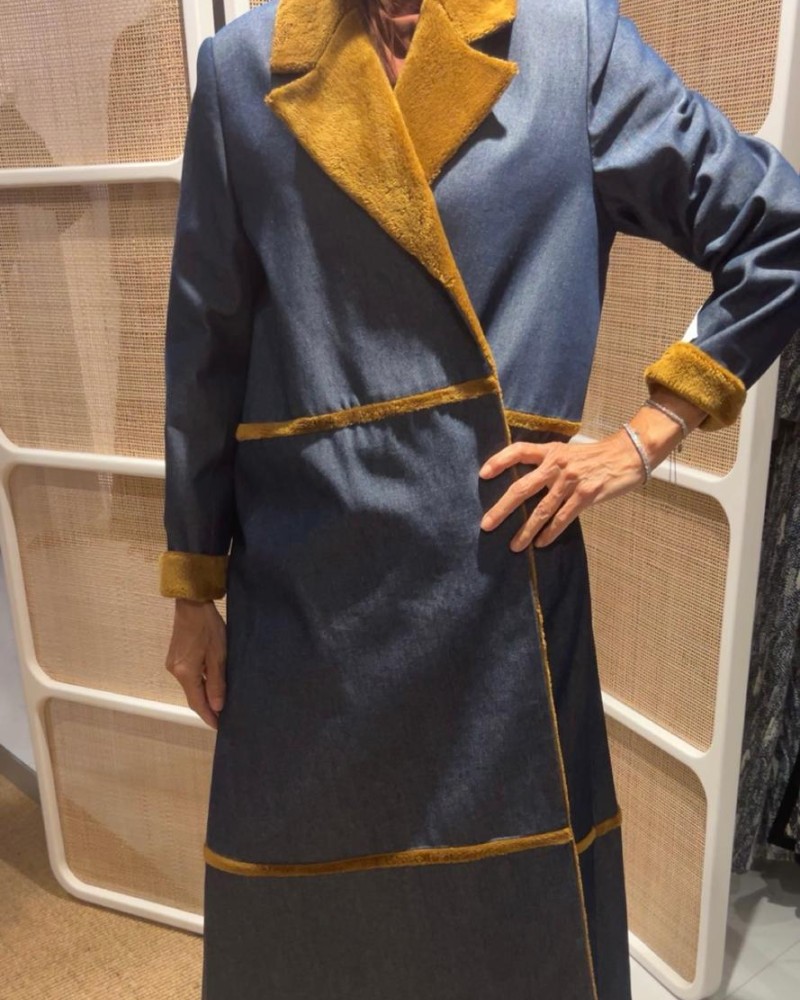 جاكيت جينز مع الفرو الجملي