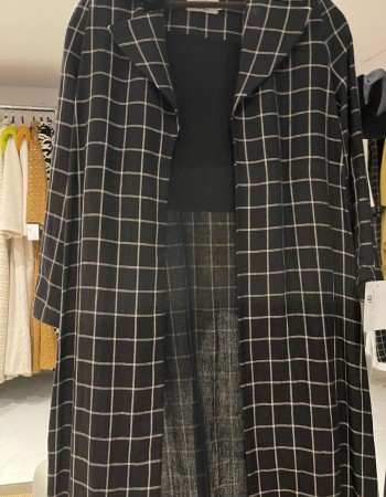 جاكيت لنن اسود كاروهات-/M