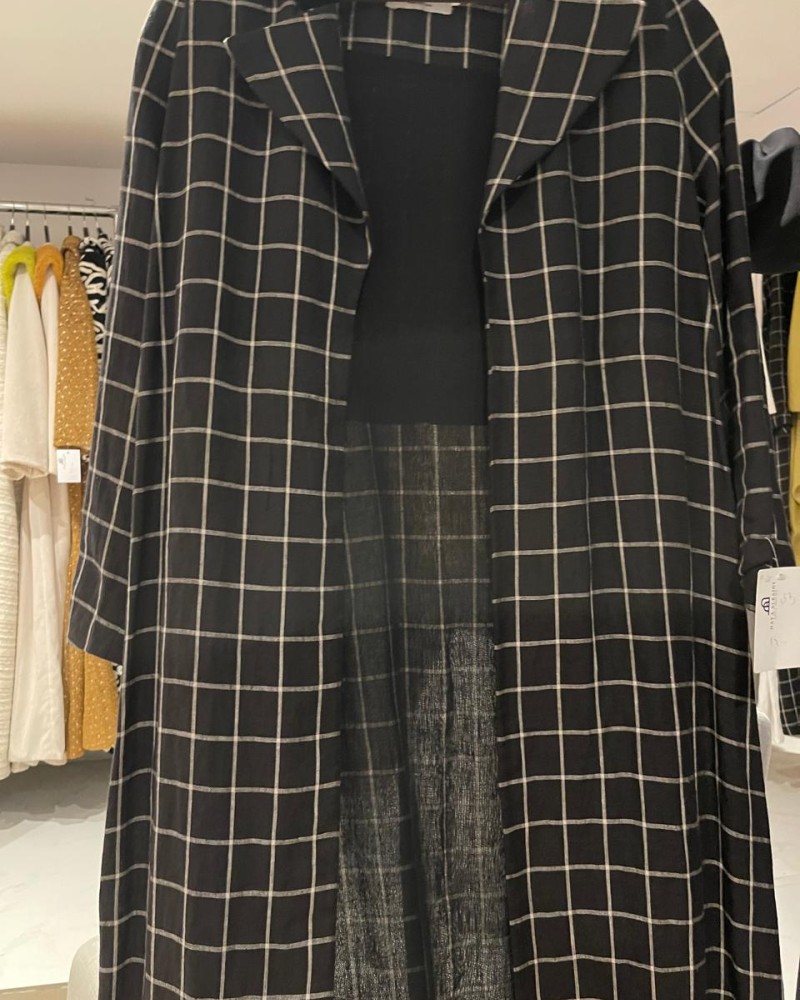 جاكيت لنن اسود كاروهات-/M