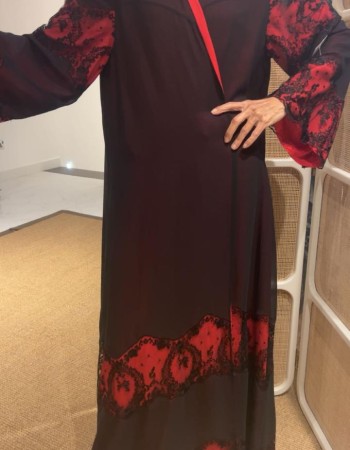 عبايه شيفون دانتيل مبطن احمر