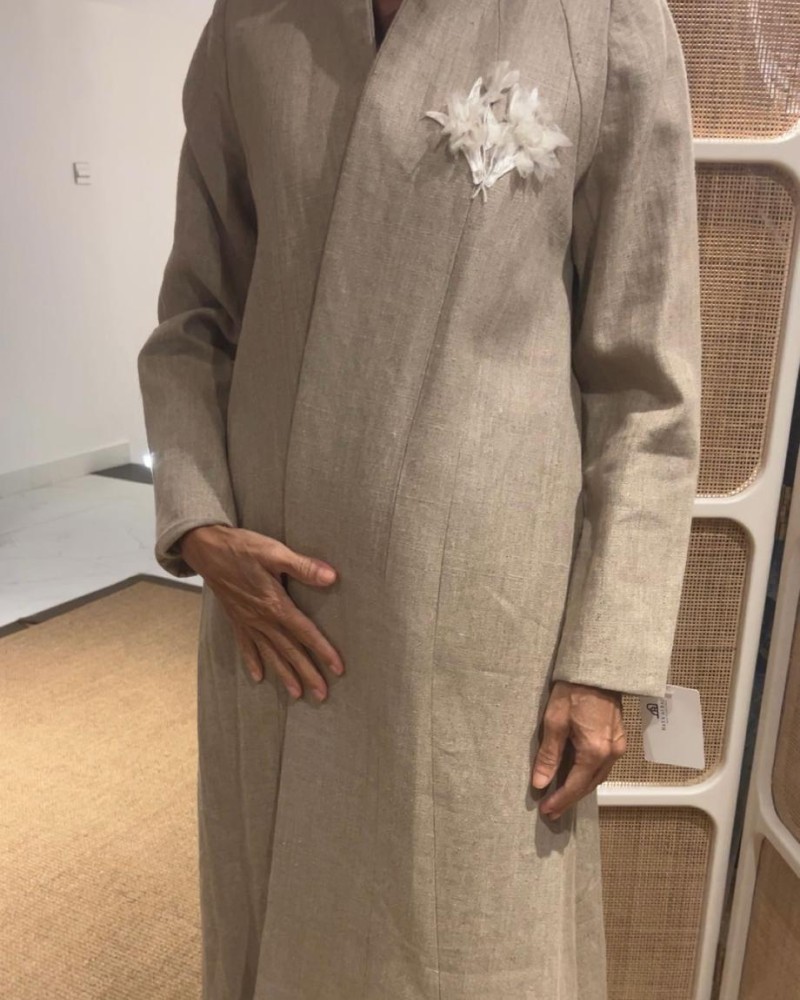 جاكيت لنن بيج خيش مع ورده سكري