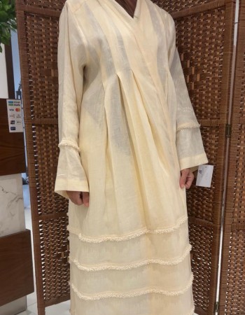 عبايه لنن سكري كسرات وزرار من الخلف