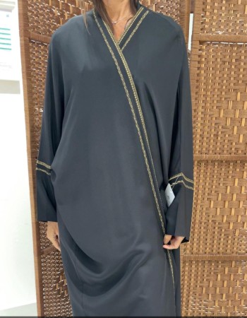 مشلح حرير دوشين اسود تطريز ذهبي خطين