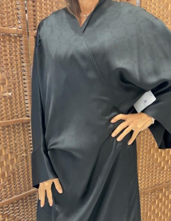 مشلح حرير جاكار مربعات صغيره