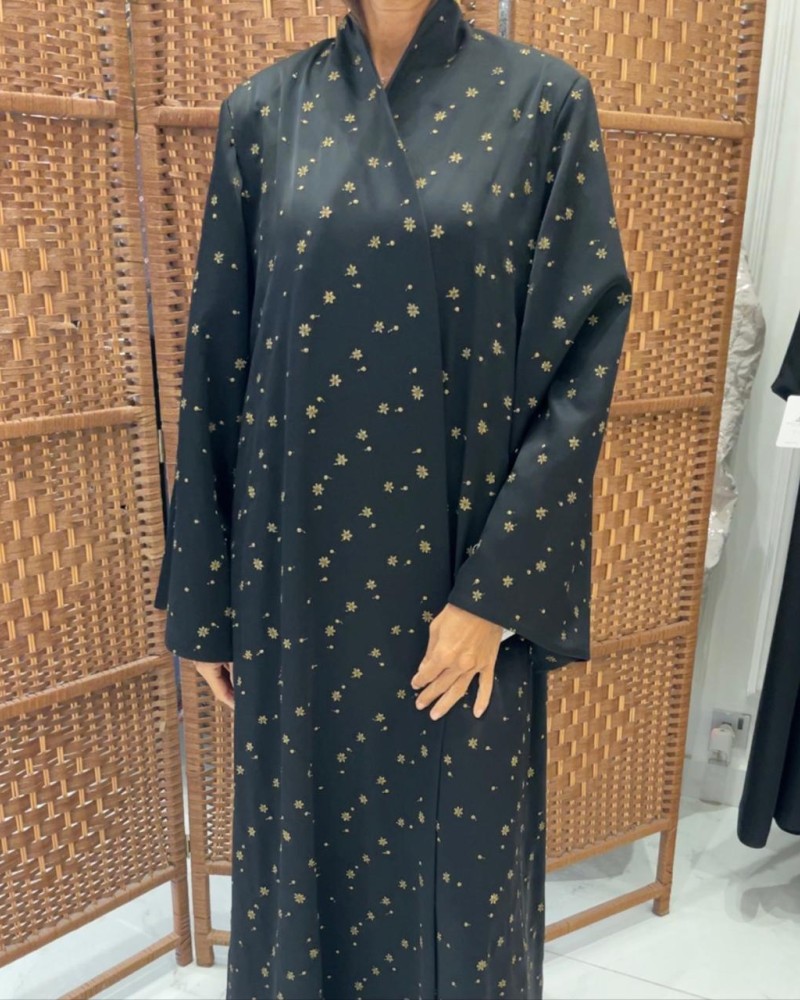 عباية دبل ستان مطرز نجوم دهبي  - اسود