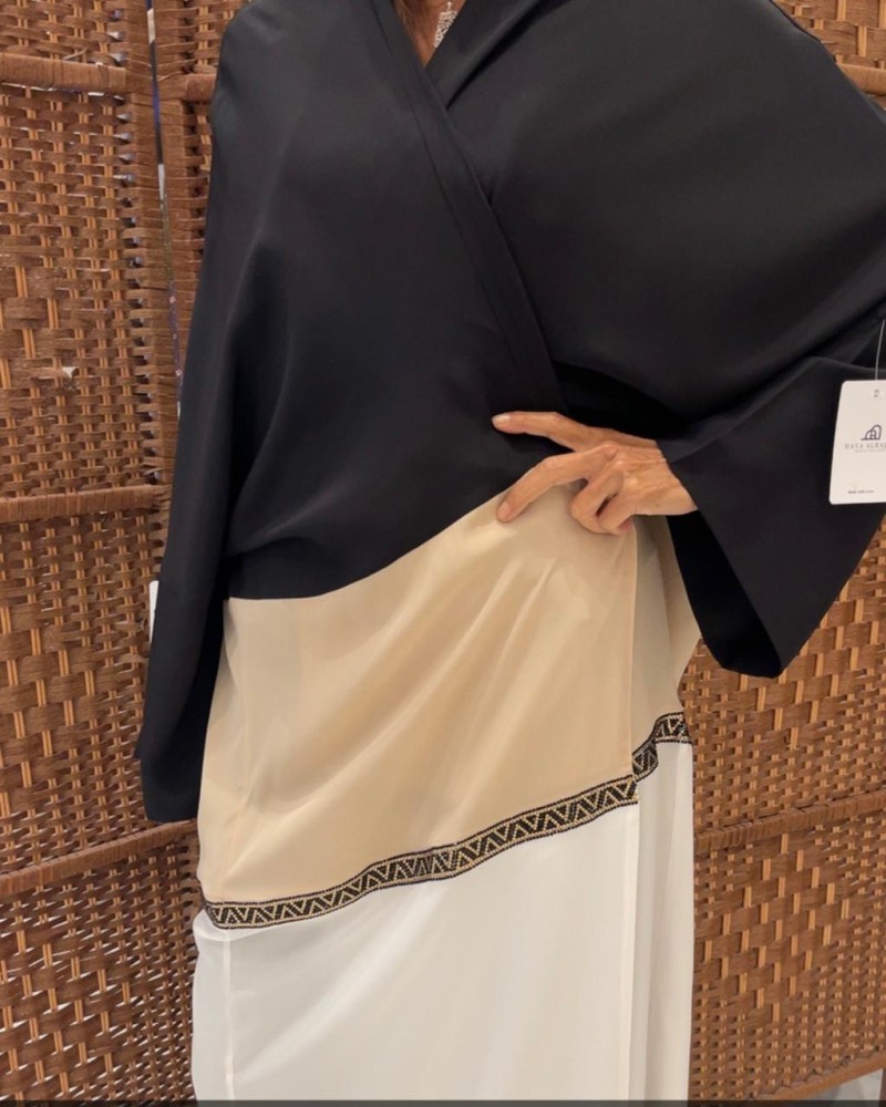 مشلح  حرير  - ابيض واسود وبيج مع الكريستال