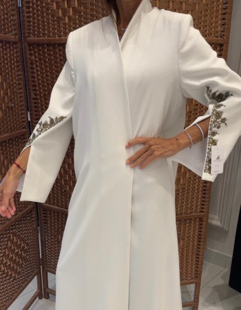 عباية كريب فرنسي كم فتحة مطرز - أبيض