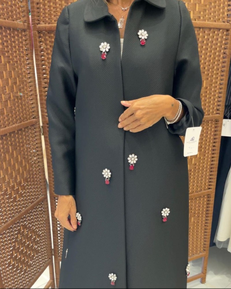 عباية تفتة مشخط مطرز كريستال - اسود